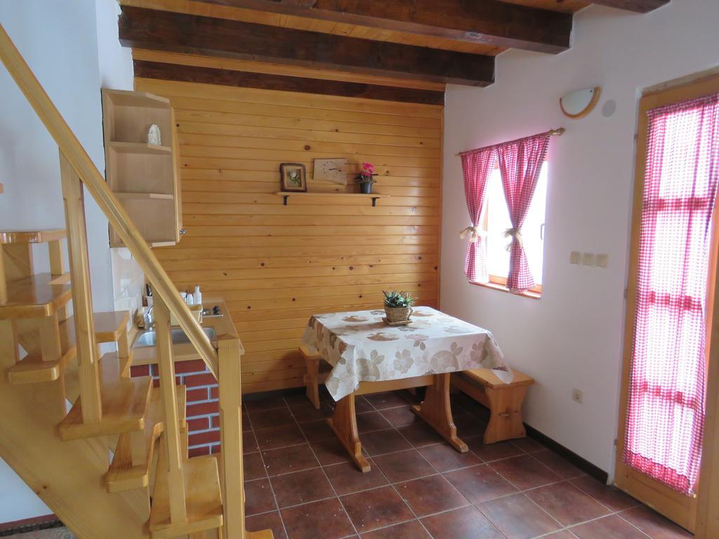 Guesthouse Stefanac Otočac Екстериор снимка