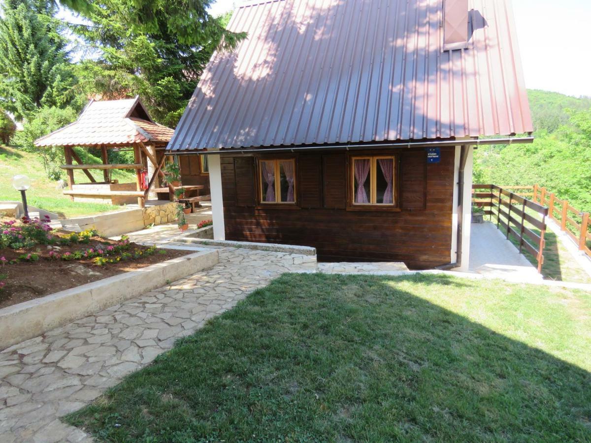 Guesthouse Stefanac Otočac Екстериор снимка