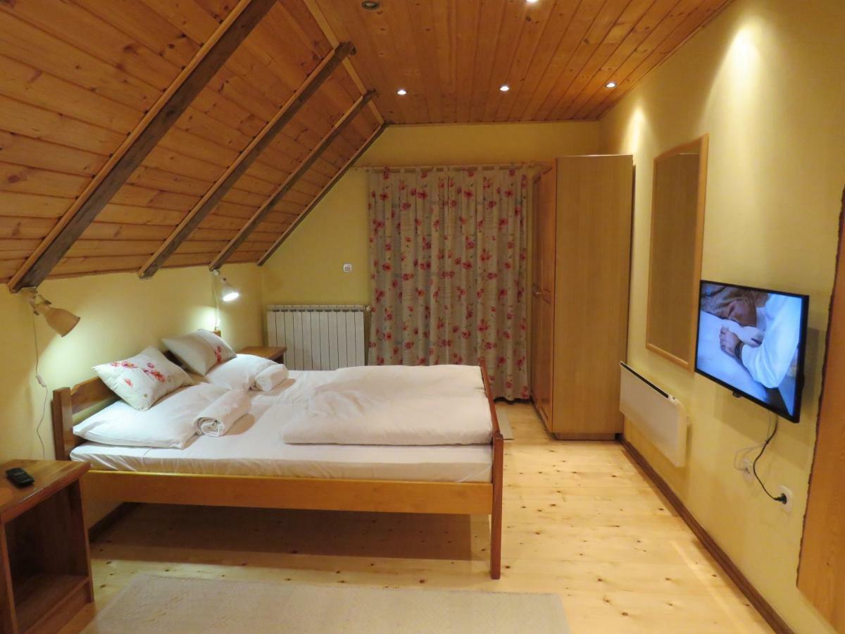 Guesthouse Stefanac Otočac Екстериор снимка
